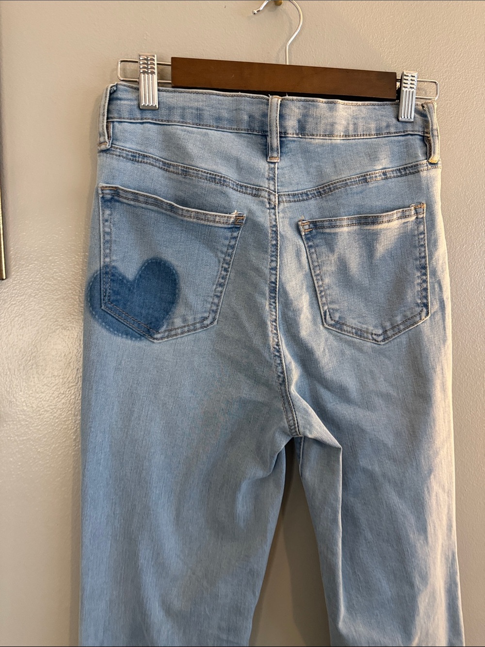 Altar'd State High Rise Button Fly Flare Jeans Light Wash Size 28 - Picture 9 of 9